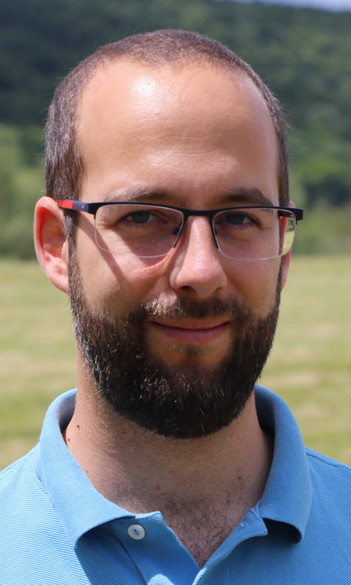 Dr. Simon Bence